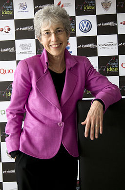Carol Tavris -press_conference_Cuidad_2009.jpg (WikiMedia Commons)
