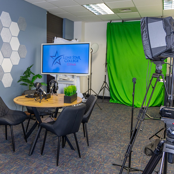 Photo of the new Multimedia Center and equipment