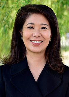 Dr. Fay Lee, Dean of Division 3: Social Sciences and Business
