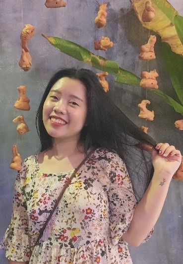 Thi Doan Thao Tran headshot