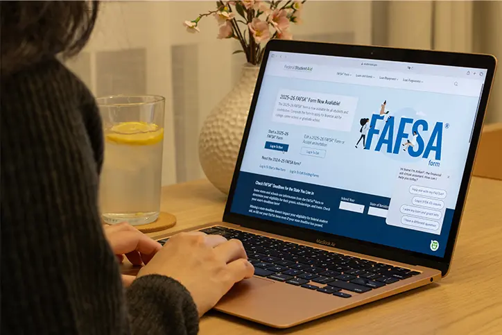 Laptop on the FAFSA page