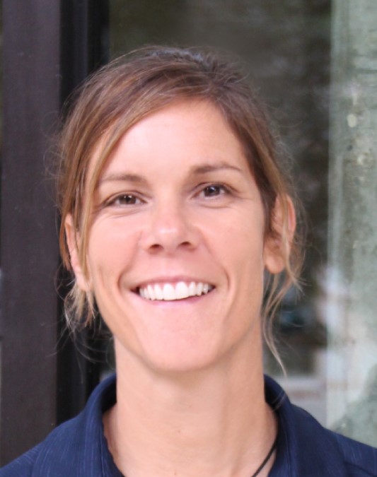 Dr. Elizabeth Slator headshot