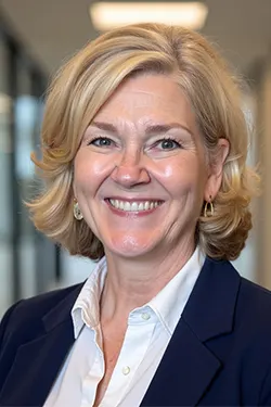 Janet Flores