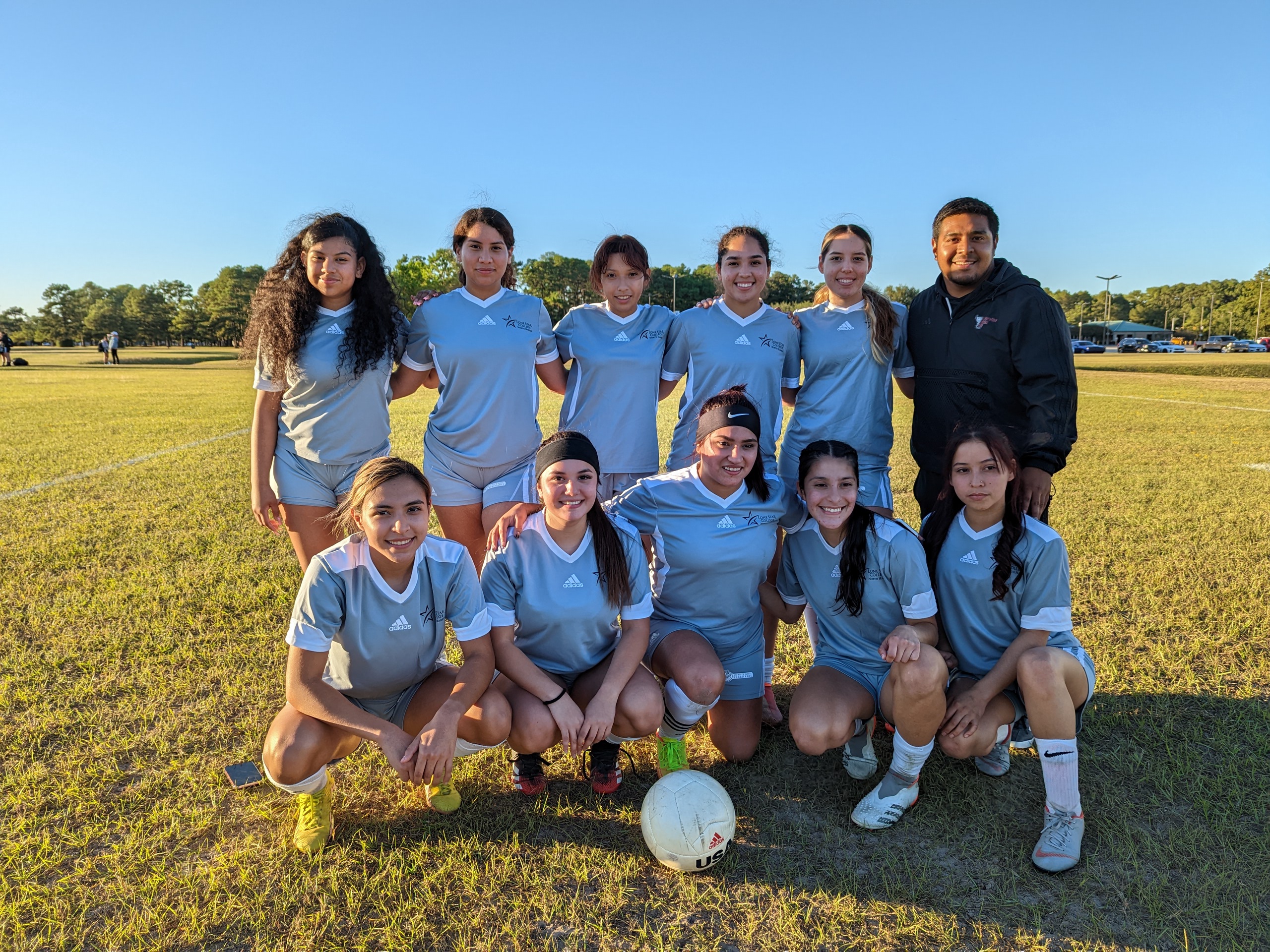 Photo of women's soccer team