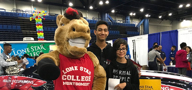 Monte Maverick and Students at an event