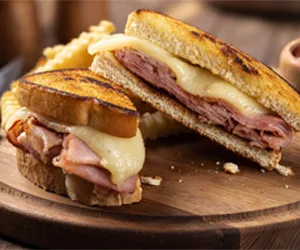 Toasted sandwiches with meat and cheese