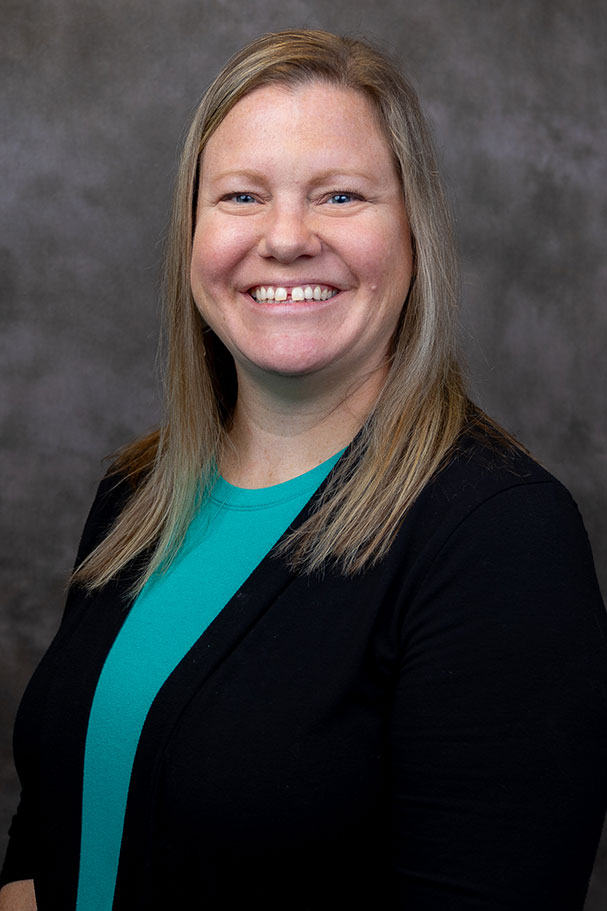 Kate Dumond Headshot