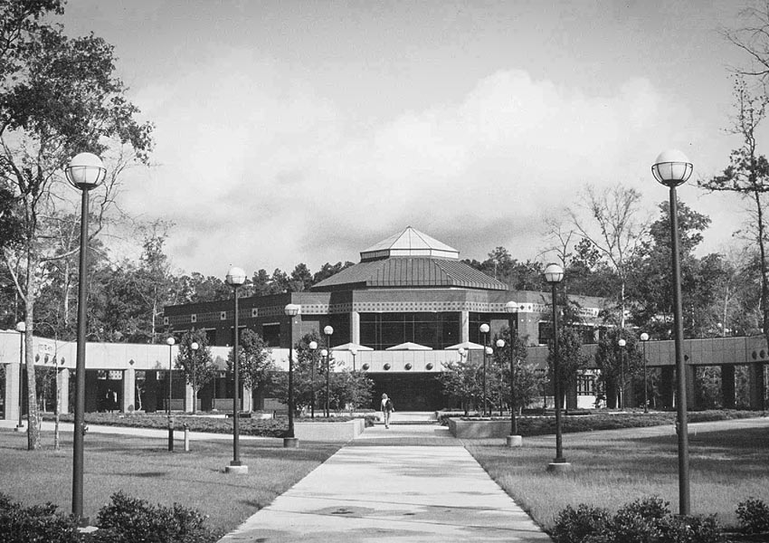 black and white photo of LSC-Montgomery