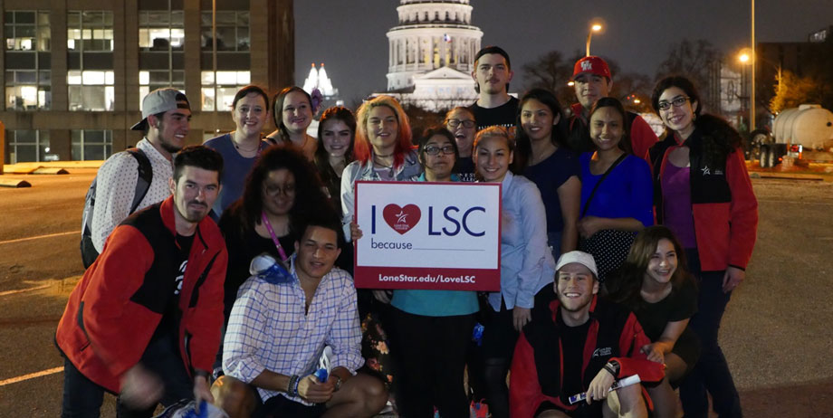 photo of students at Community College Day