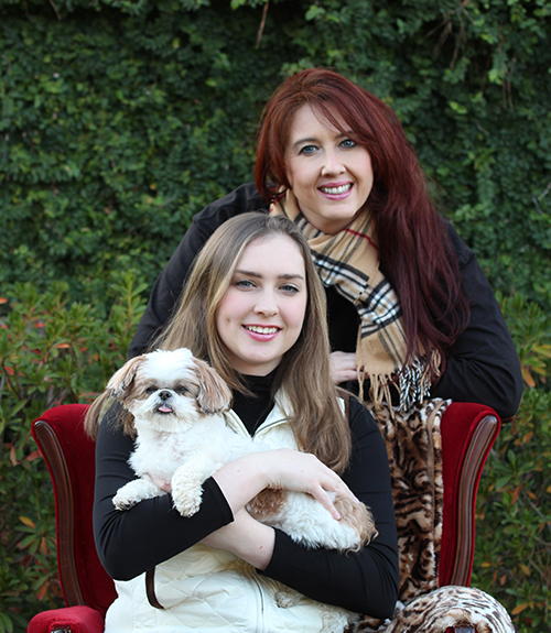 Alexandra Steward (seated) with her mother Shelly