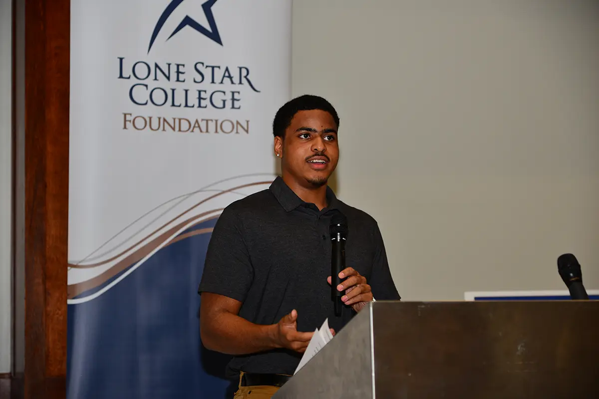 LSC Foundation scholarship recipient and student speaker at Golf Tournament reception, Savionn