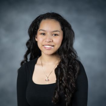 Photo of Student Dayana Alvarenga