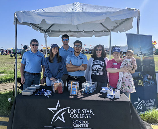 Group Photo of Lone Star College-Center Professional Pilot Program
