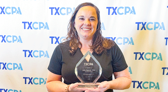 Photo of Julie Duncan with TXCPA Award