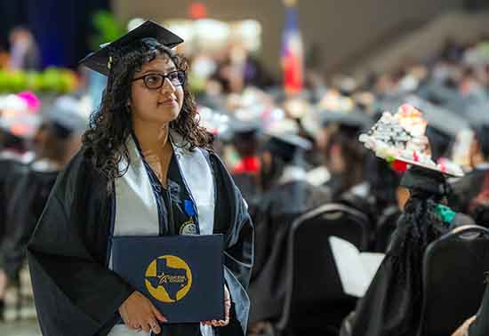 LSC helps students through financial aid maze