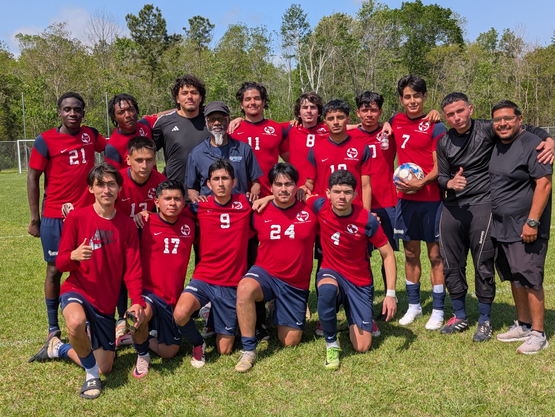 Men's soccer Group photo
