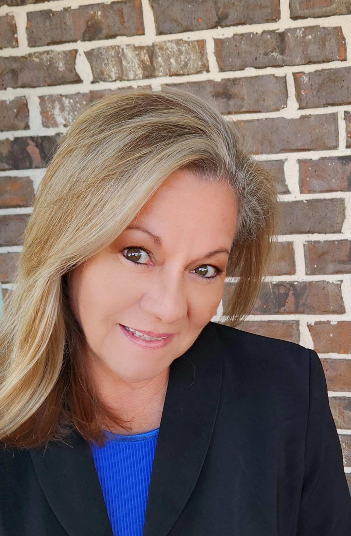 Patty Anderson Headshot