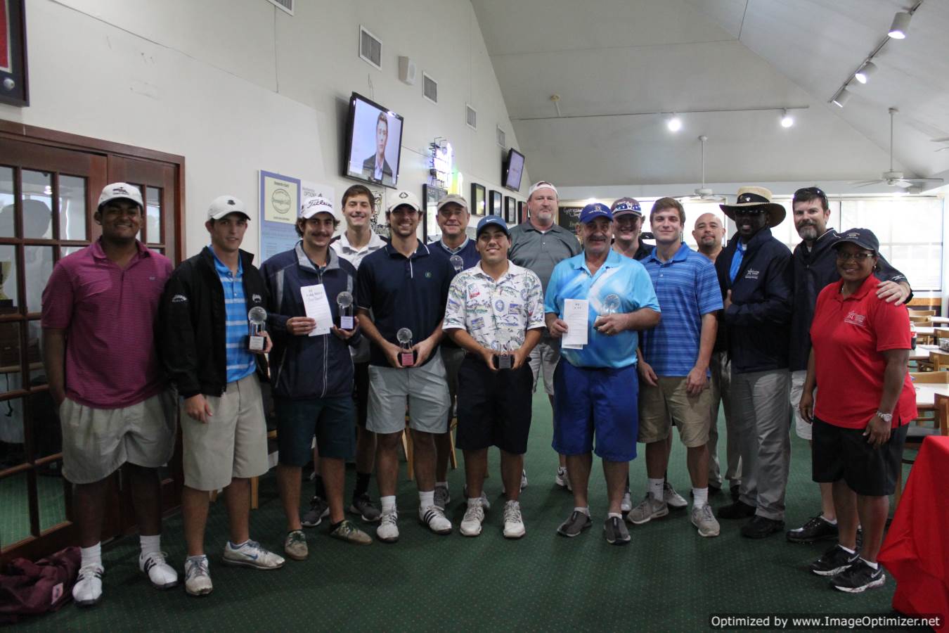 Photo of LSC students and emplyees posing for photo at a golf tournament