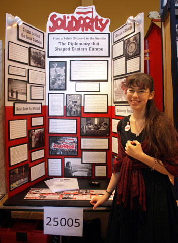 Annie Salinas, with her project: "Solidarity: From a Polish Shipyard to the Kremlin, the Diplomacy that Shaped Western Europe".