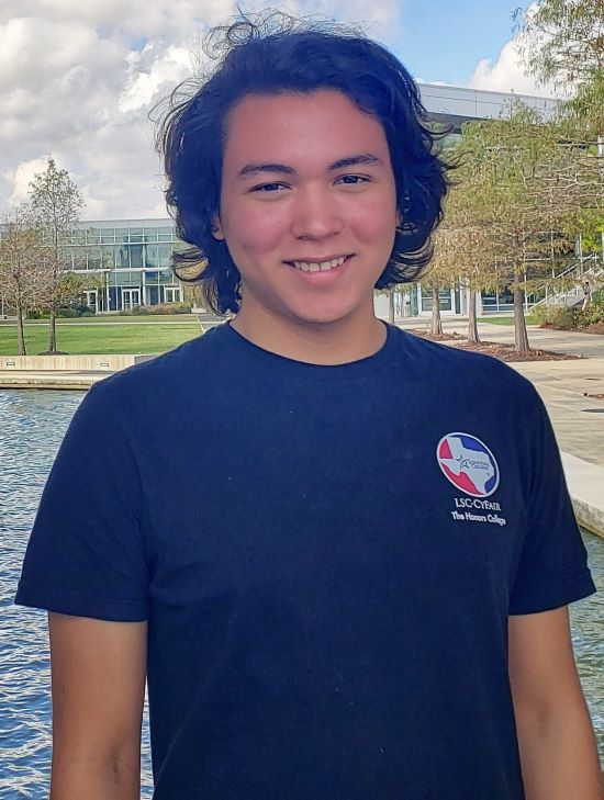 Honors student Ricardo Perla is JKC Scholarship Semifinalist