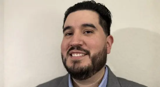 Headshot Alejandro Perez